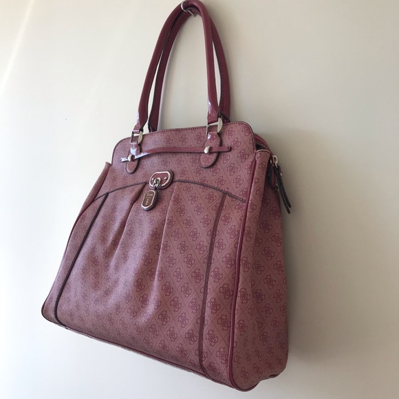 Guess Logo Carryall Tote - Picture 4 of 15